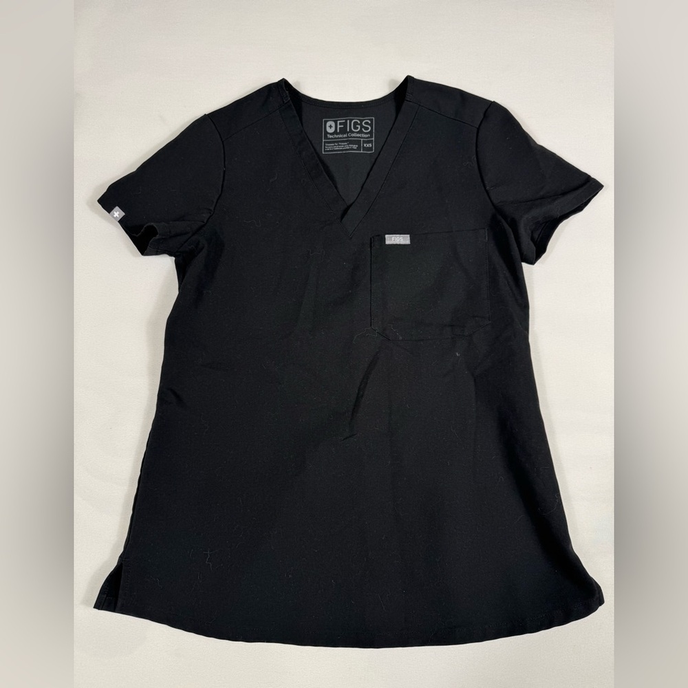 Figs Technical Collection Scrubs Top Black Women’s XXS